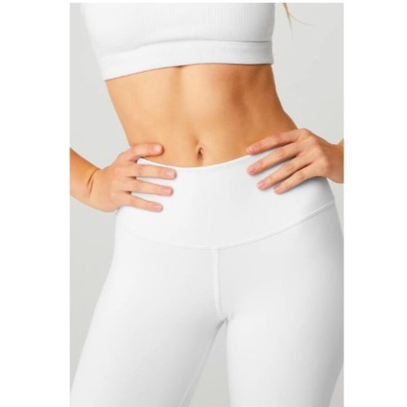 ALO YOGA 7/8 High-Waist Airbrush Legging in White (Size S) - Picture 5 of 8